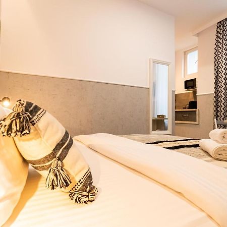 Okbrasov - Apartment & Studio In The Heart Of Old Town, Moments Away From The Black Church Eksteriør billede