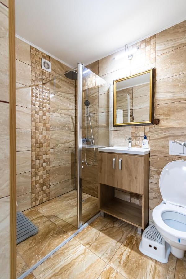 Okbrasov - Apartment & Studio In The Heart Of Old Town, Moments Away From The Black Church Eksteriør billede