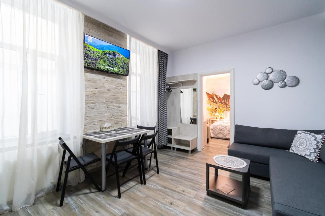 Okbrasov - Apartment & Studio In The Heart Of Old Town, Moments Away From The Black Church Eksteriør billede
