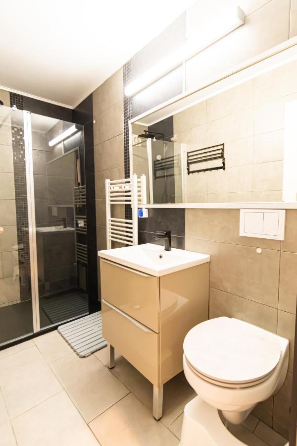 Okbrasov - Apartment & Studio In The Heart Of Old Town, Moments Away From The Black Church Eksteriør billede