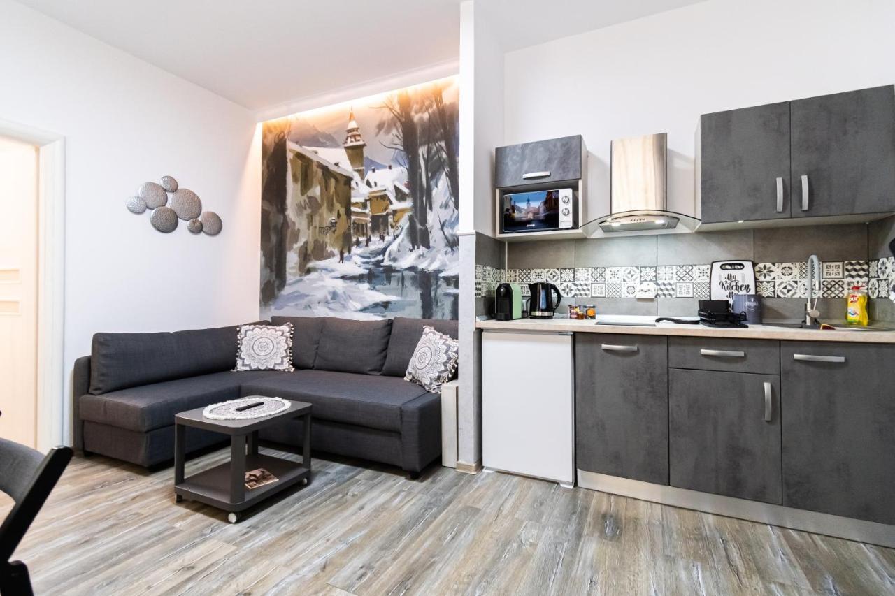 Okbrasov - Apartment & Studio In The Heart Of Old Town, Moments Away From The Black Church Eksteriør billede
